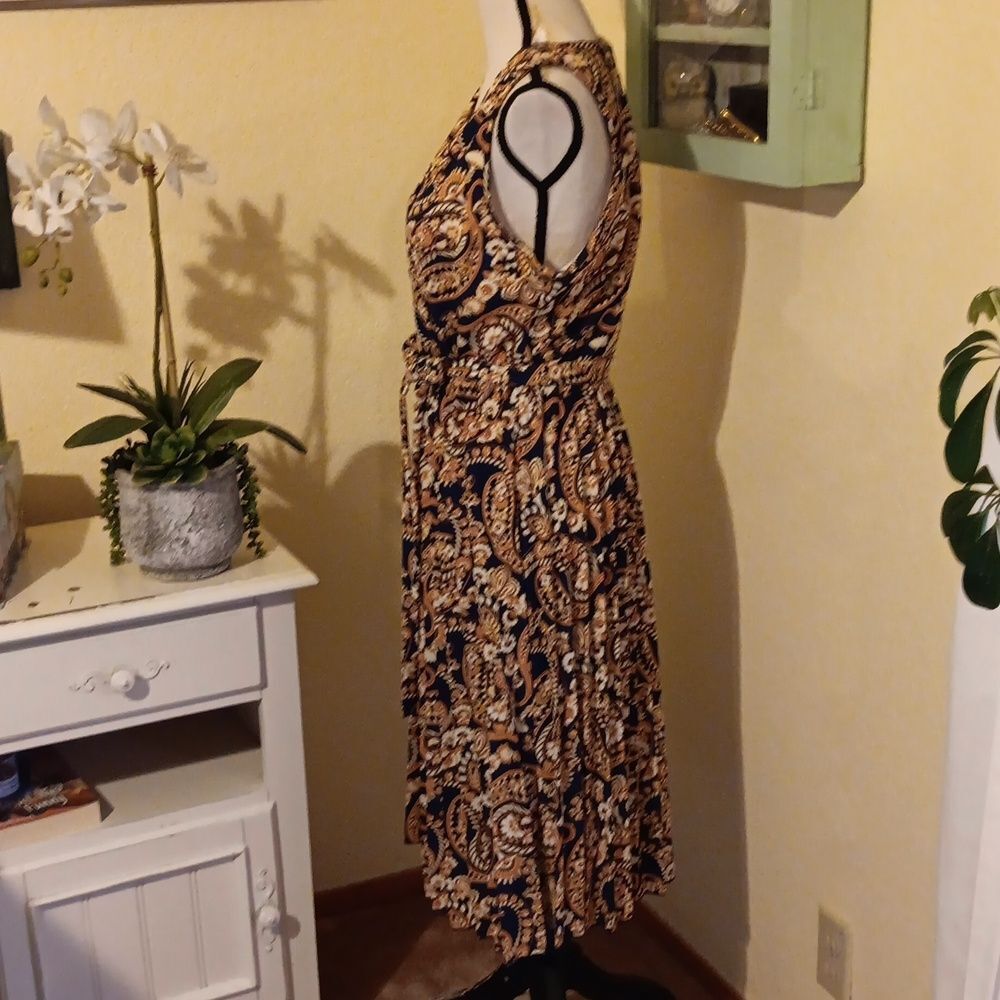 Lark + Grey Paisley Wrap Front PLEATED Dress. Career. Professional. - Picture 6 of 12
